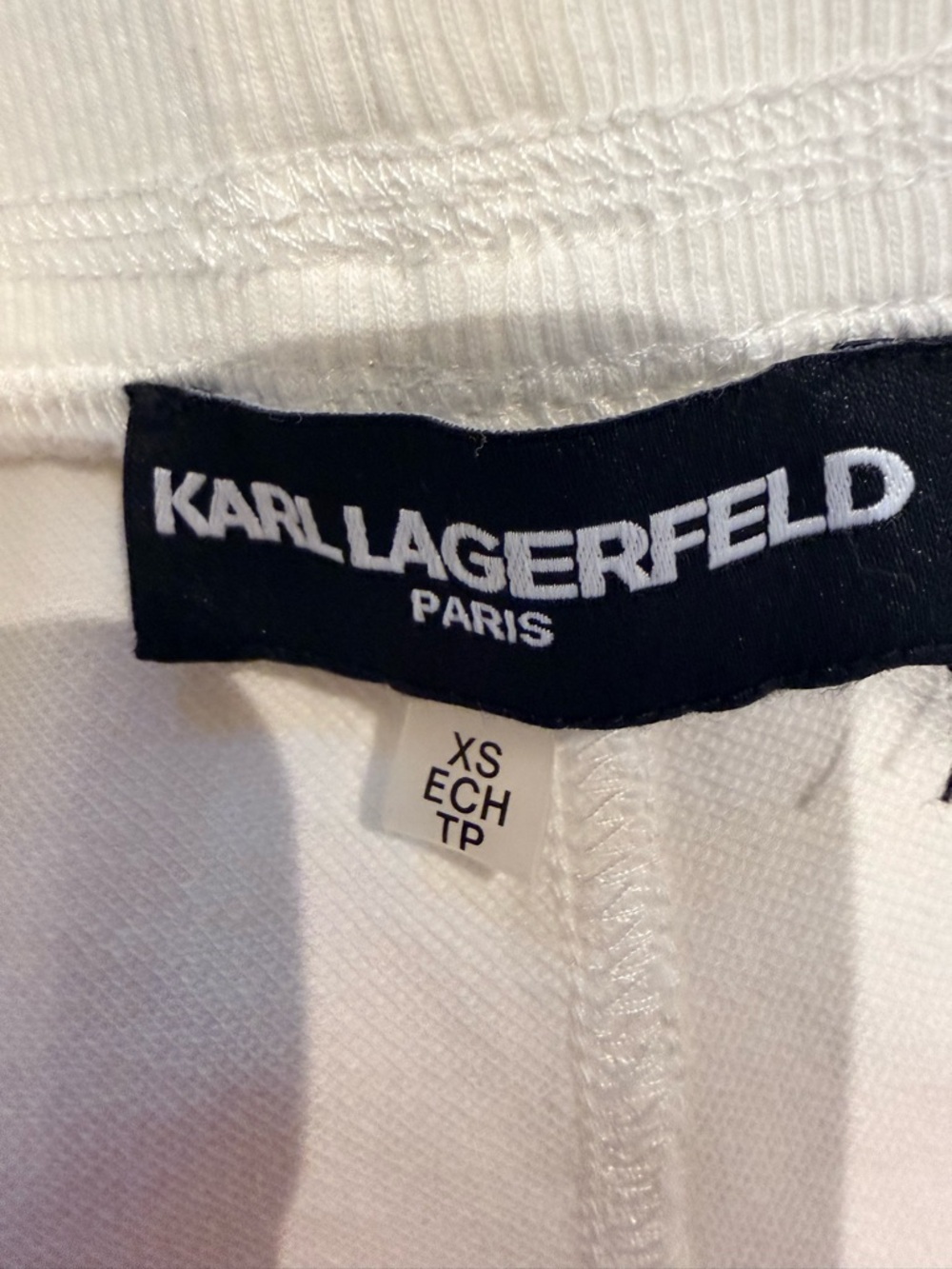 Karl Lagerfeld - Picture 3 of 4